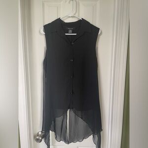 Classic Black Sleeveless Shirt